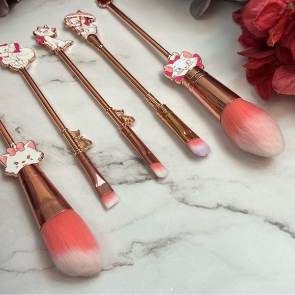 Aristocats Marie the Cat Rose Gold 5 Piece Makeup Brush Set - Picture 8 of 17